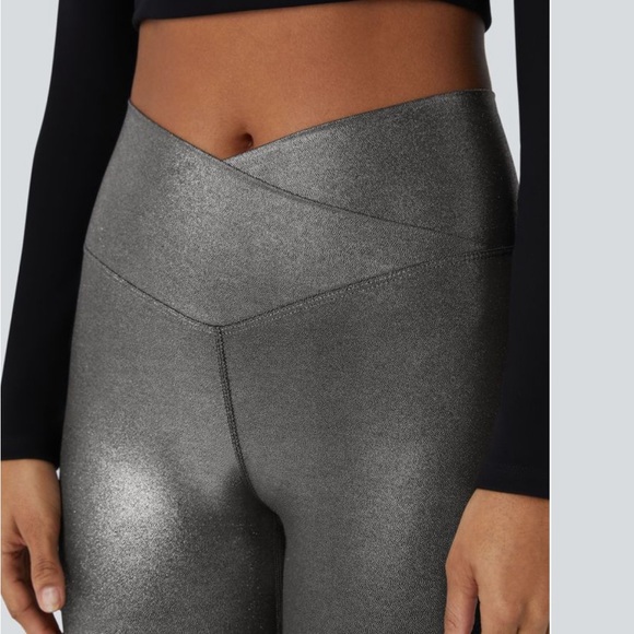 HALARA softly zero faux leather  crossover back pocket front crossover leggings - Picture 4 of 13